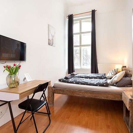 Cedar Inn Budapest - Palace District Kültér fotó