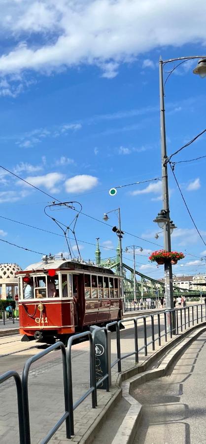 Cedar Inn Budapest - Palace District Kültér fotó