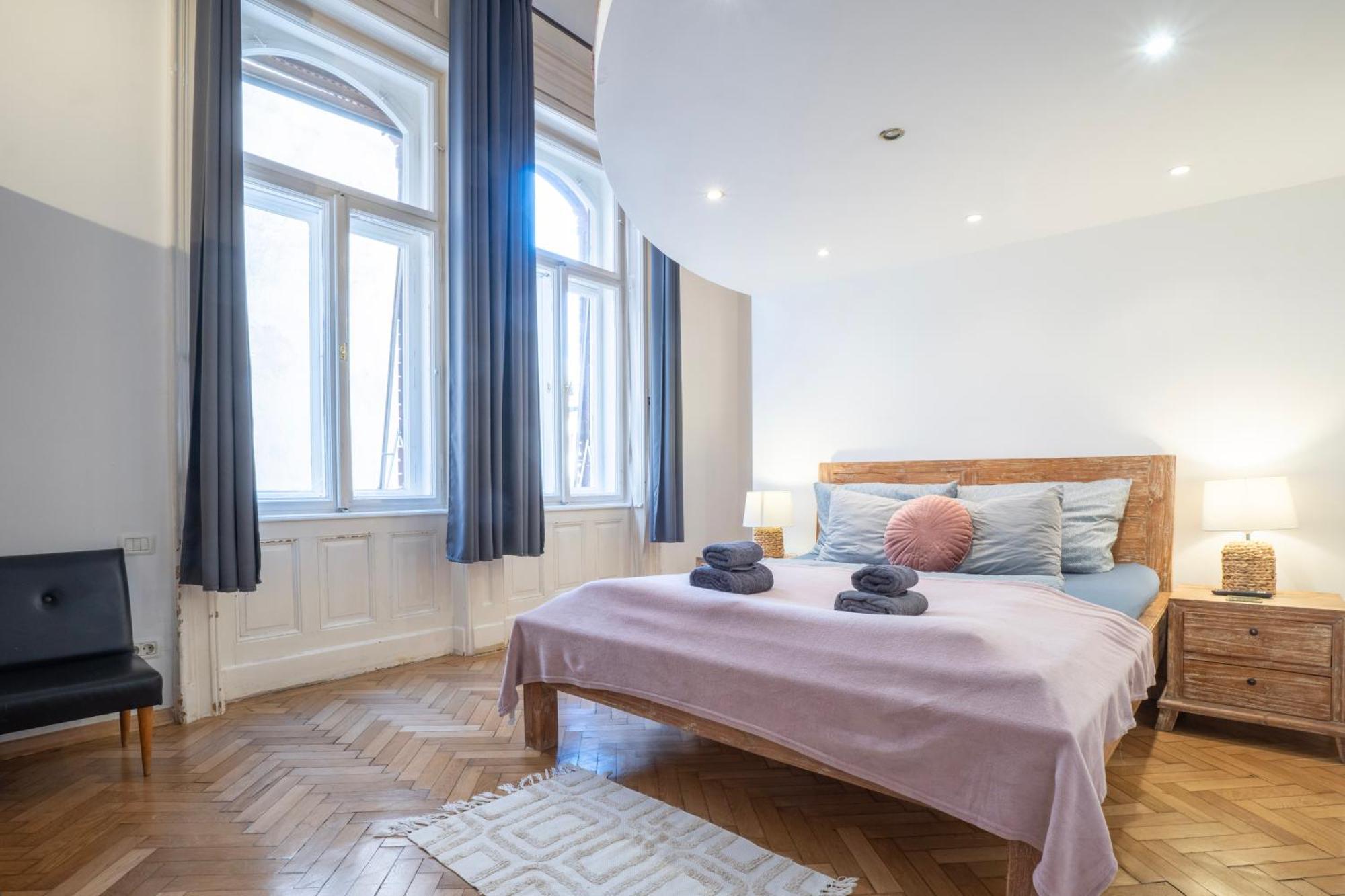 Cedar Inn Budapest - Palace District Kültér fotó