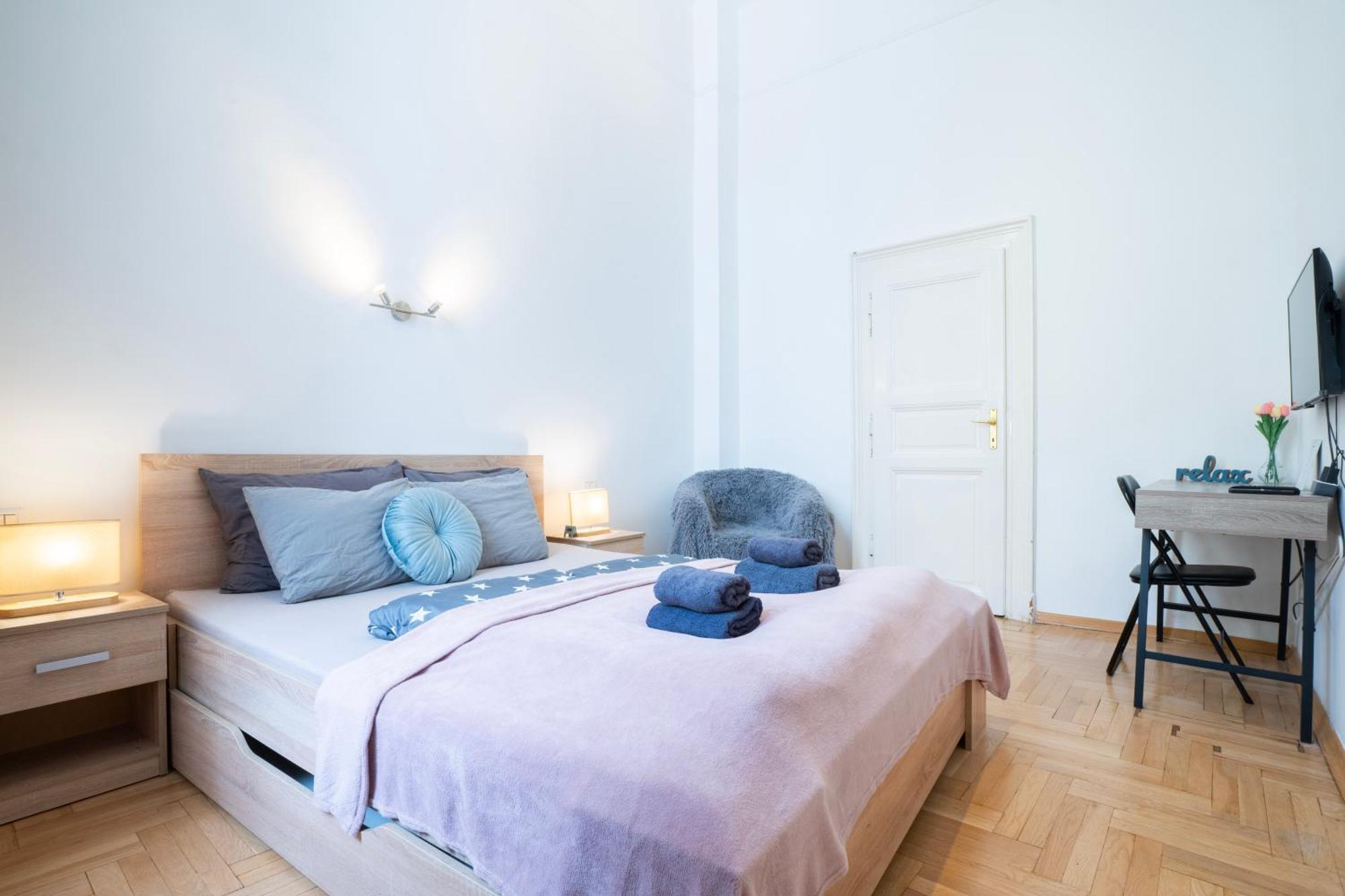 Cedar Inn Budapest - Palace District Kültér fotó
